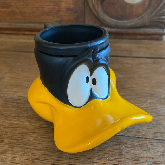 Daffy Duck character mug - Picture 1 of 9